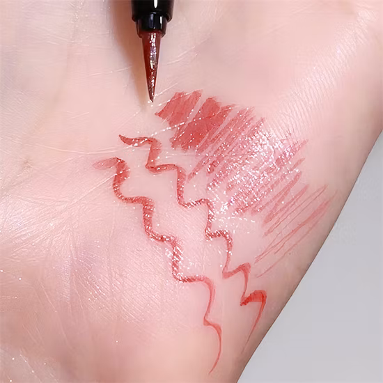 Amazon カラーマカロン アイライナー ウォータープルーフ クイック